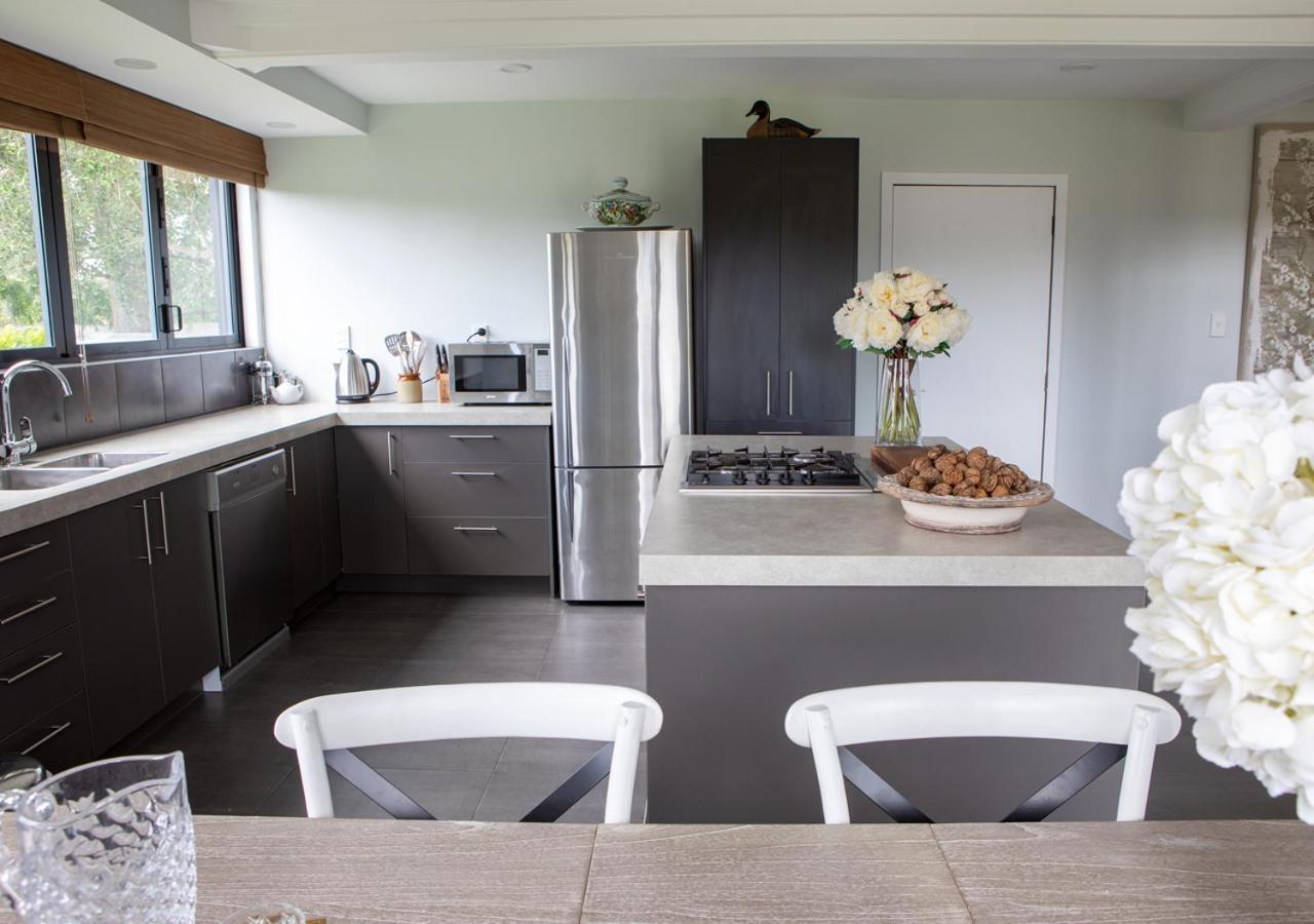 Black Walnut Cottage ハブロック・ノース エクステリア 写真